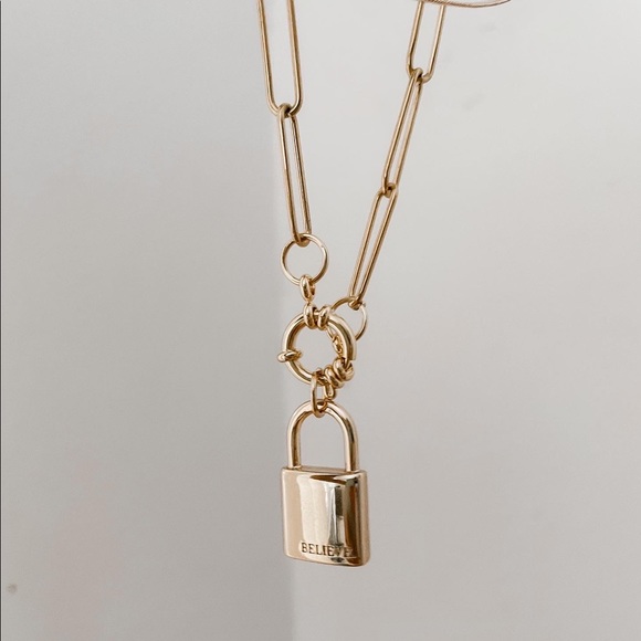 - Lock neckace GOLD FILLED - Picture 1 of 3